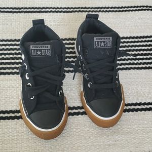 Converse Chuck Taylor Street Mid Sneaker